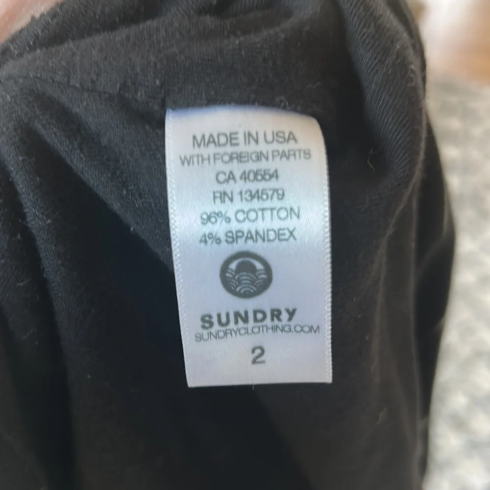 Sundry black t-shirt crew neck dress w white stripe and ruching down side lined